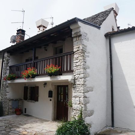Casa Vacanze Alenka Borgo Grotta Gigante Ngoại thất bức ảnh