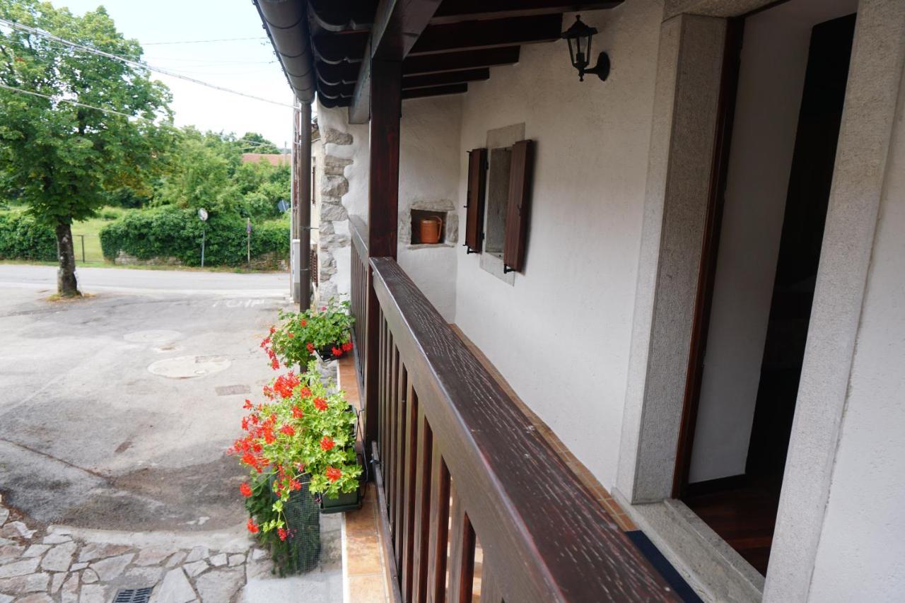 Casa Vacanze Alenka Borgo Grotta Gigante Ngoại thất bức ảnh